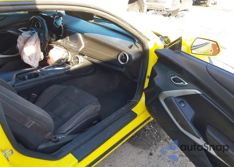 2017 Chevrolet Camaro 1Lt z USA, uszkodzony, nr VIN 1G1FB1RS1H0178244